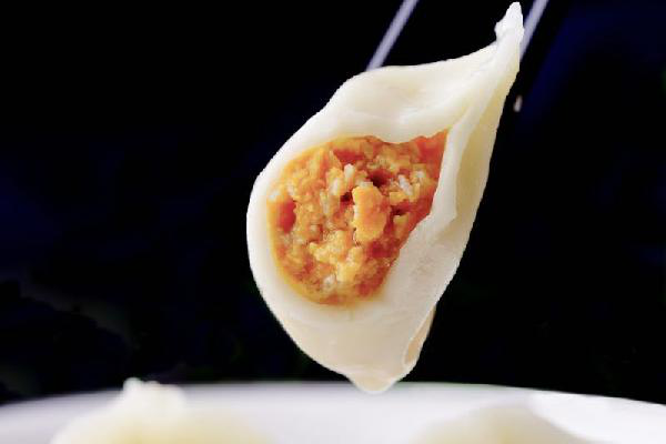 把餃子館開在愛馬仕旁邊，一年竟然開出七家直營(yíng)店